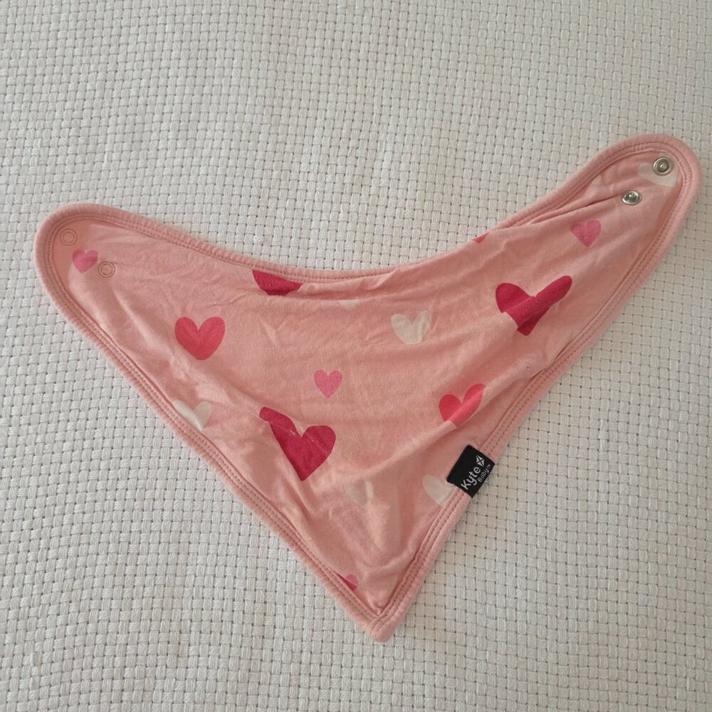 💖 Kyte Baby Twirl Onesie + Bib | Pink Hearts | 6–12 Months - Picture 11 of 15